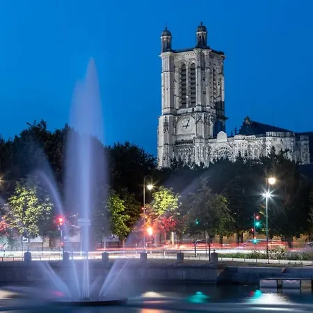 T4 Elegant Et Lumineux Coeur De Ville, Balcon Apartman Troyes