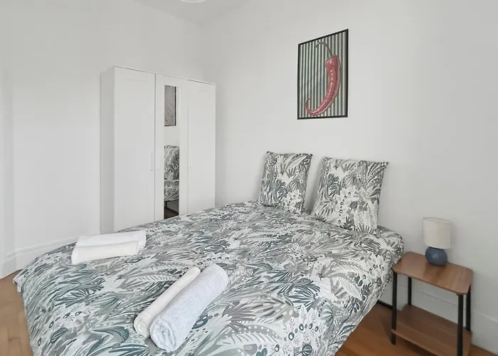 T4 Elegant Et Lumineux Coeur De Ville, Balcon * Труа