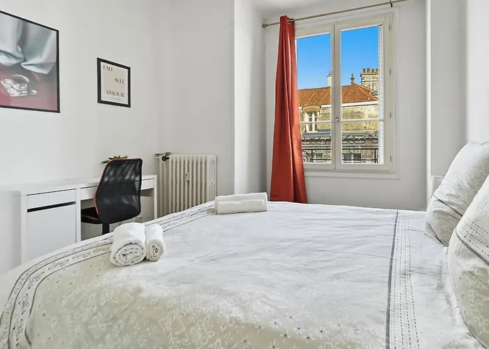 Апартаменты T4 Elegant Et Lumineux Coeur De Ville, Balcon