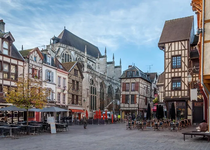 Апартаменты T4 Elegant Et Lumineux Coeur De Ville, Balcon